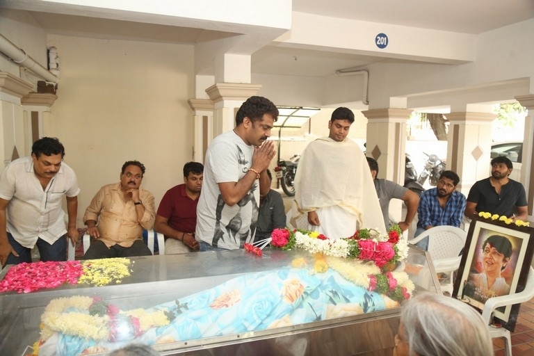 Celebrities Pay Homage To Director B Jaya Set 1 - 17 / 55 photos
