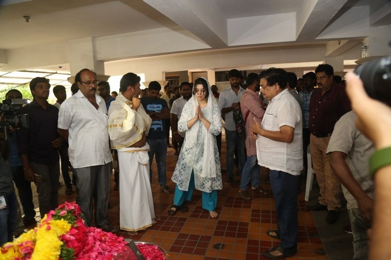 Celebrities Pay Homage To Director B Jaya Set 1 - 42 / 55 photos