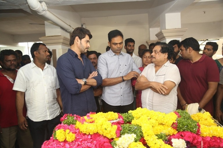 Celebrities Pay Homage To Director B Jaya Set 2 - 17 / 58 photos