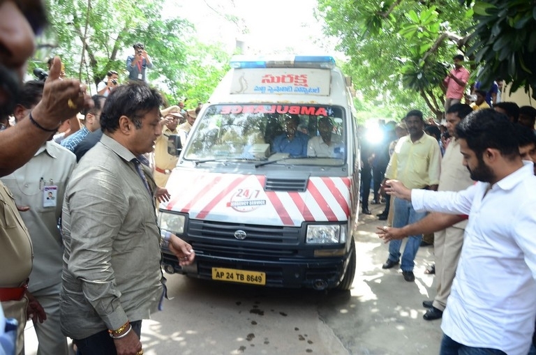 Celebrities Pay Homage To Nandamuri Harikrishna Set 1 - 39 / 58 photos