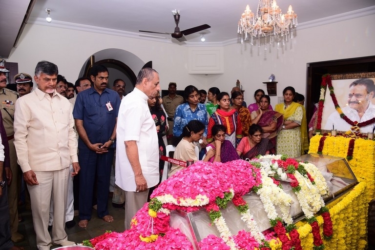 Celebrities Pay Homage To Nandamuri Harikrishna Set 3 - 25 / 39 photos