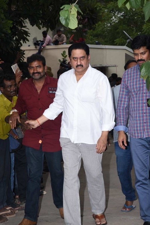 Celebrities Pay Homage To Nandamuri Harikrishna Set 4 - 18 / 37 photos