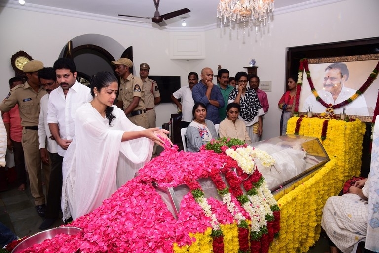 Celebrities Pay Homage To Nandamuri Harikrishna Set 4 - 37 / 37 photos