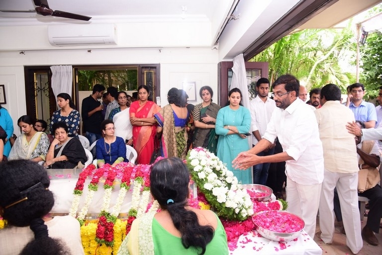Celebrities Pay Homage To Nandamuri Harikrishna Set 6 - 3 / 40 photos