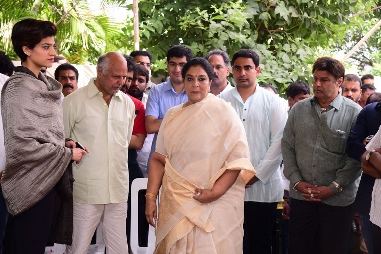 Celebrities Pay Homage To Nandamuri Harikrishna Set 6 - 11 / 40 photos