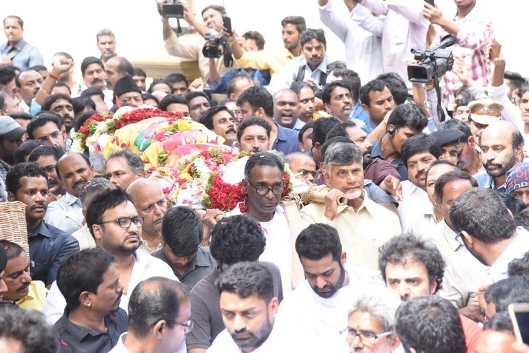 Celebrities Pay Homage To Nandamuri Harikrishna Set 8 - 8 / 51 photos