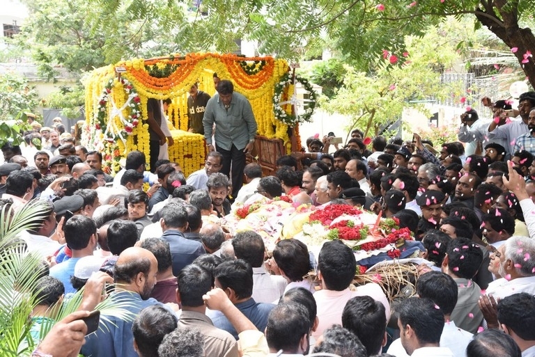 Celebrities Pay Homage To Nandamuri Harikrishna Set 8 - 18 / 51 photos