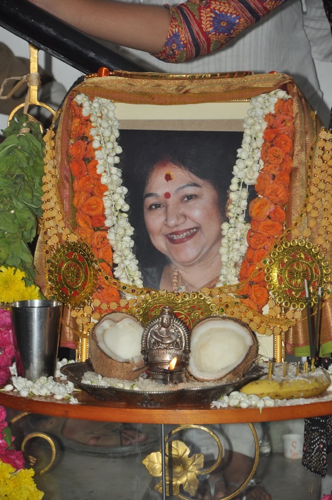 Celebrities Pay Last Respects to Manjula - 72 / 219 photos