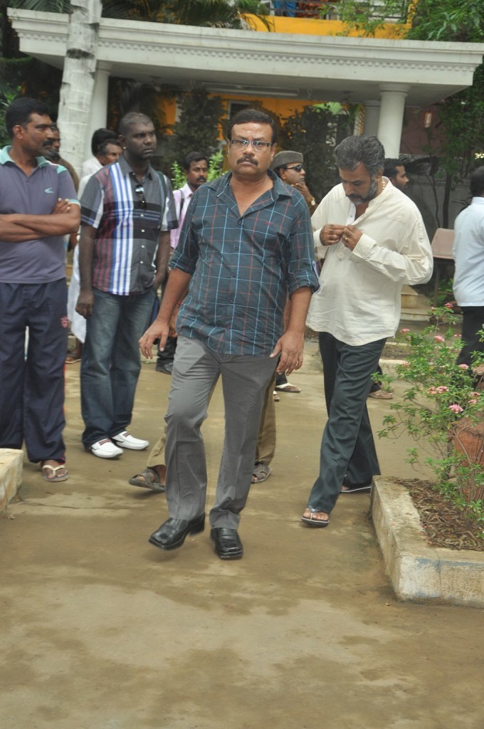 Celebrities Pay Last Respects to Manjula - 86 / 219 photos