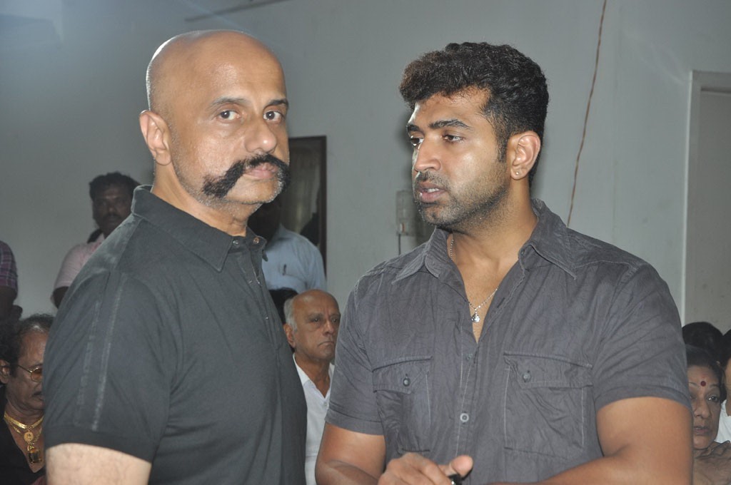Celebrities Pay Last Respects to Manjula - 125 / 219 photos