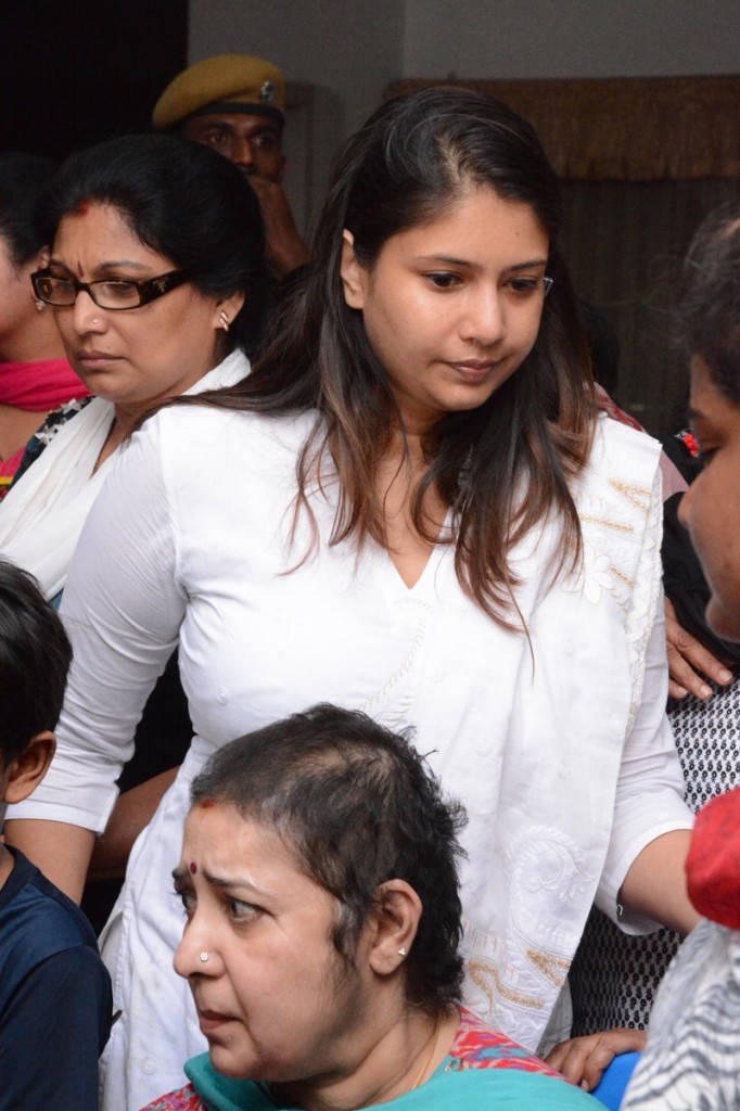 Celebrities Pay Last Respects to Manjula - 197 / 219 photos