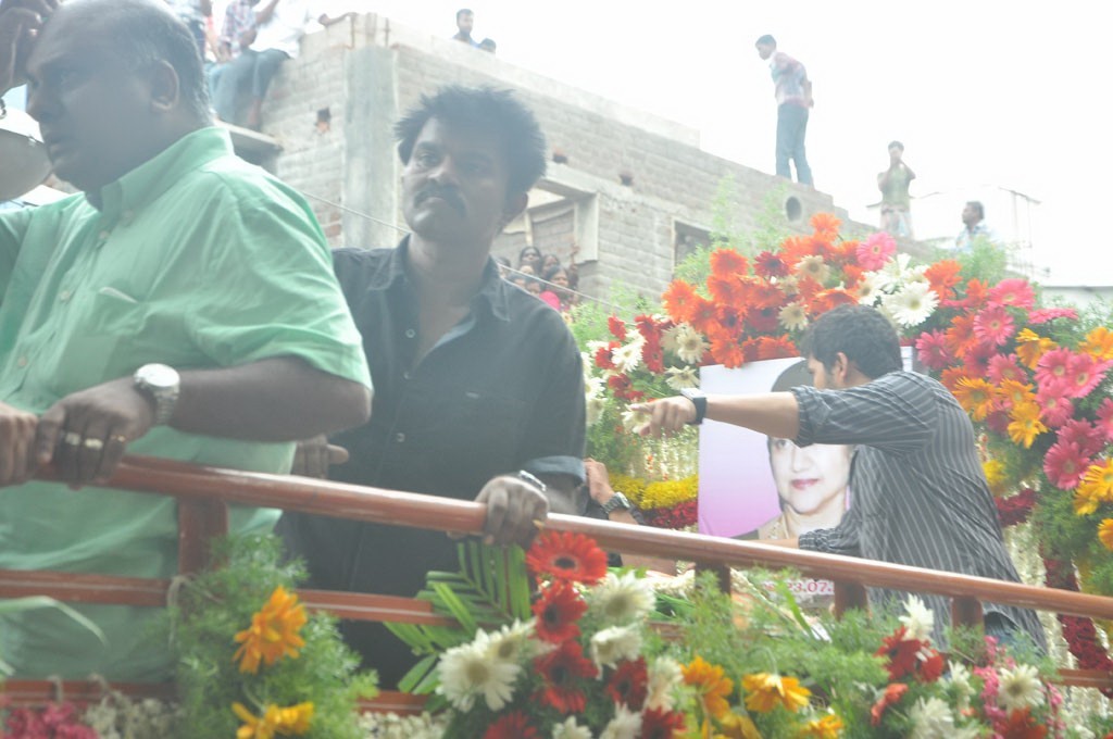 Celebrities Pay Last Respects to Manjula - 203 / 219 photos