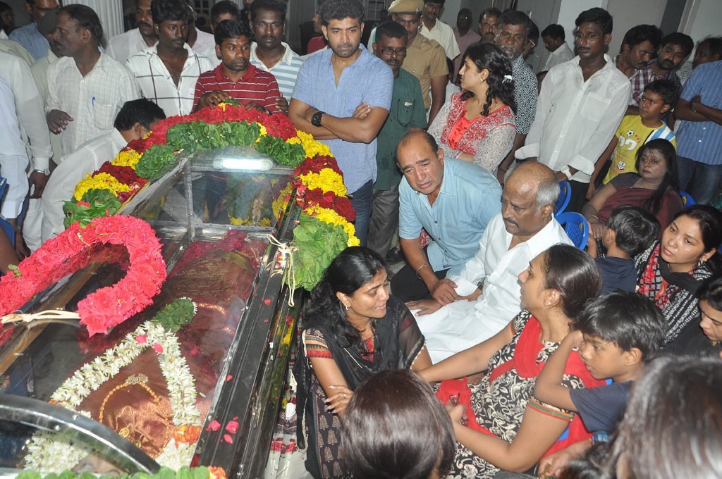 Celebrities Pay Last Respects to Manjula - 208 / 219 photos
