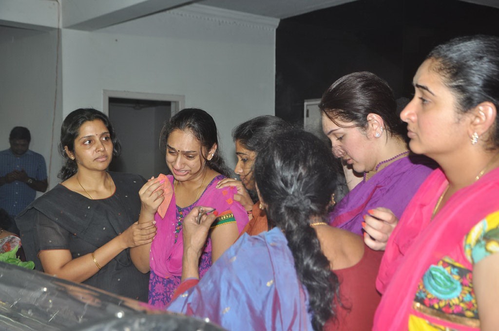Celebrities Pay Last Respects to Manjula - 215 / 219 photos