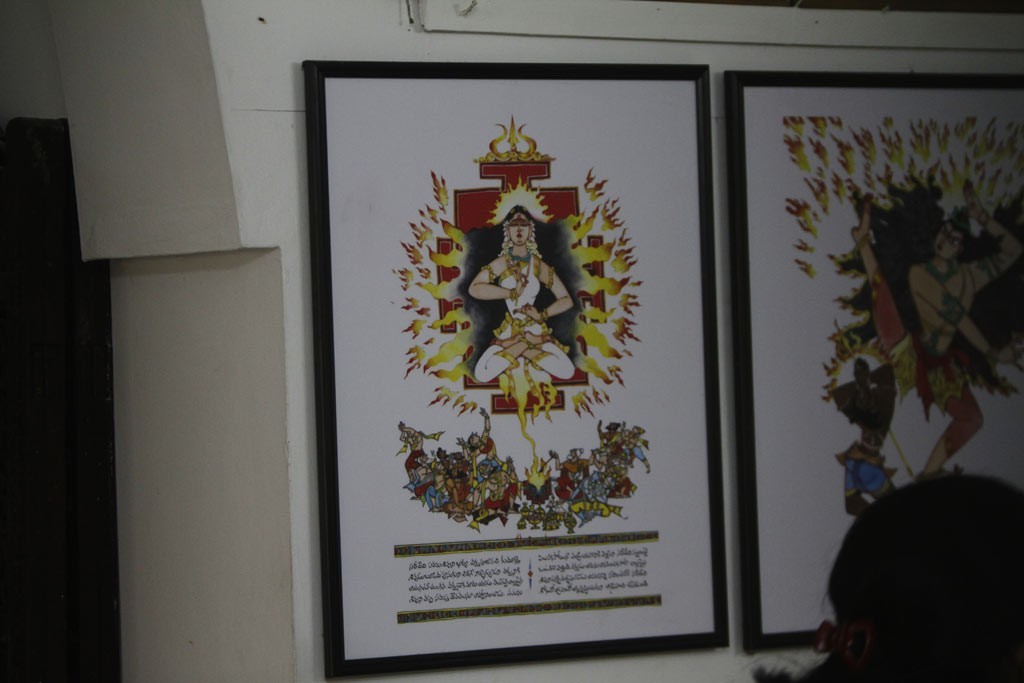 Celebrities Pay Tributes to Bapu - 58 / 102 photos