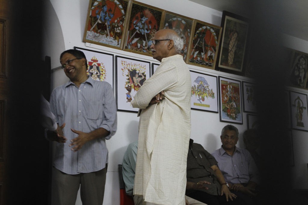 Celebrities Pay Tributes to Bapu - 100 / 102 photos