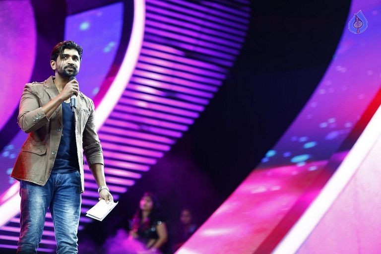 Celebs at 62nd Filmfare Awards South Photos - 55 / 140 photos