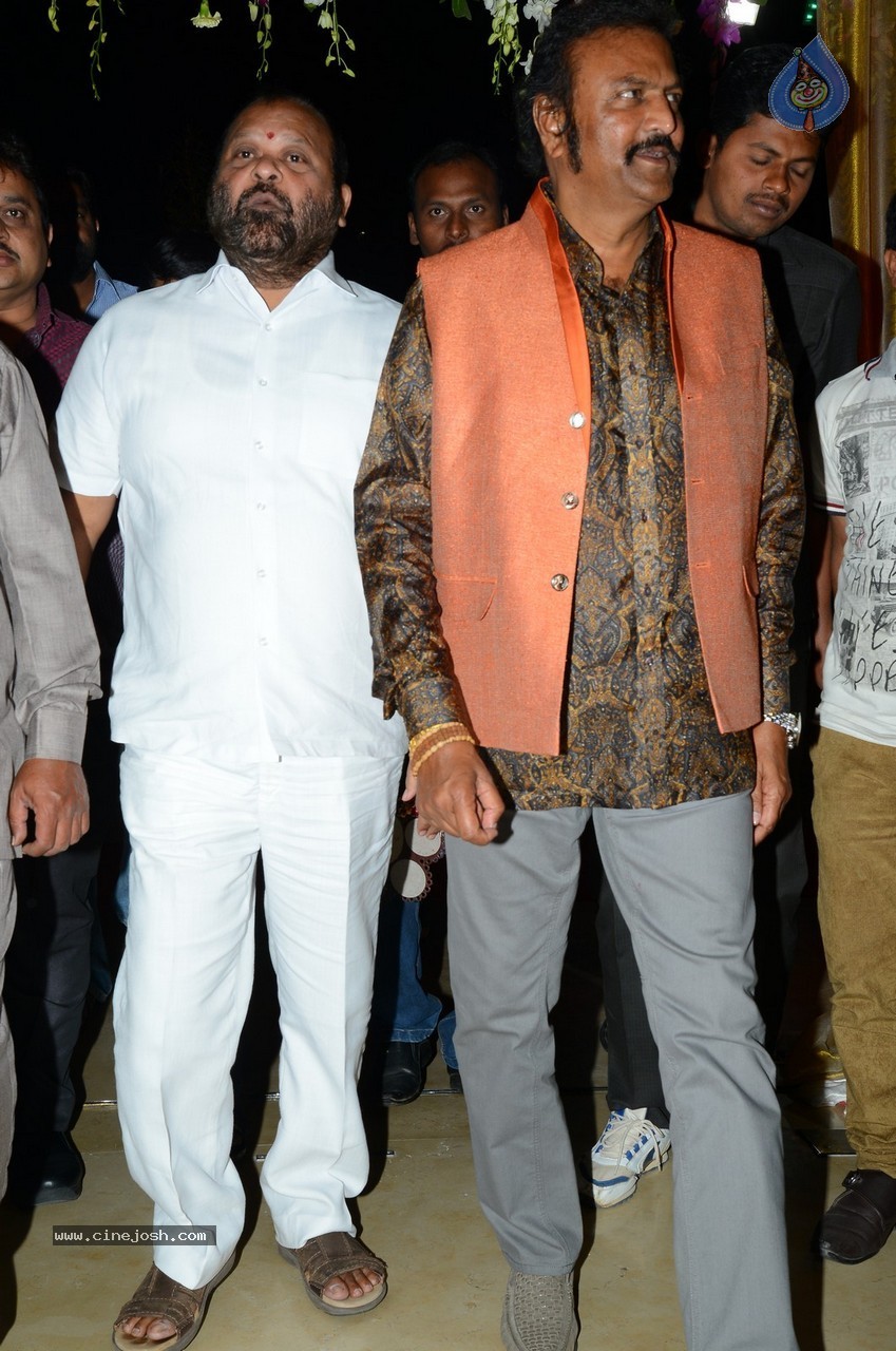 Celebs at Ali Brother Khayum Wedding Reception 02 - 14 / 165 photos