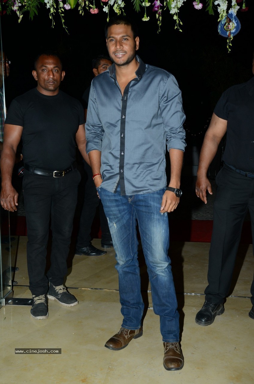 Celebs at Ali Brother Khayum Wedding Reception 02 - 94 / 165 photos