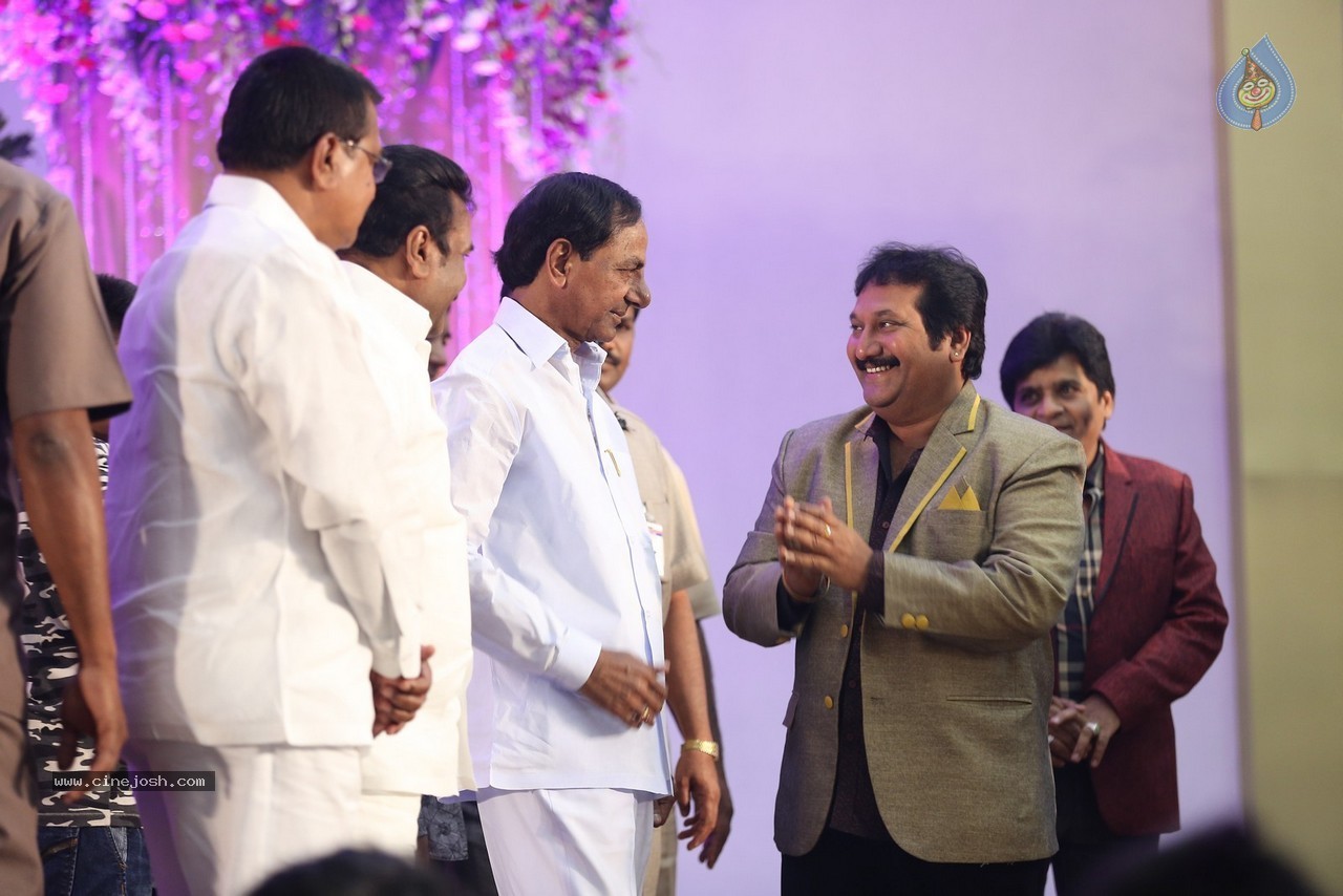 Celebs at Ali Brother Khayum Wedding Reception 02 - 95 / 165 photos