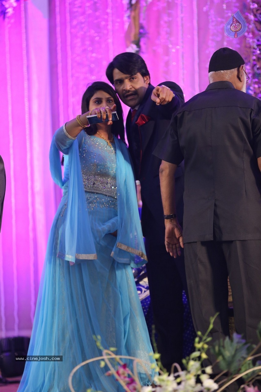 Celebs at Ali Brother Khayum Wedding Reception 02 - 104 / 165 photos