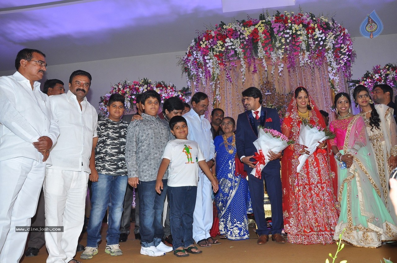 Celebs at Ali Brother Khayum Wedding Reception 03 - 7 / 165 photos