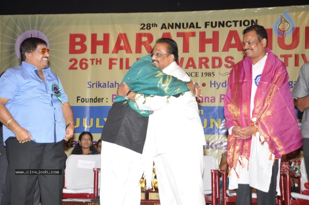 Celebs at Bharatamuni Awards - 51 / 250 photos