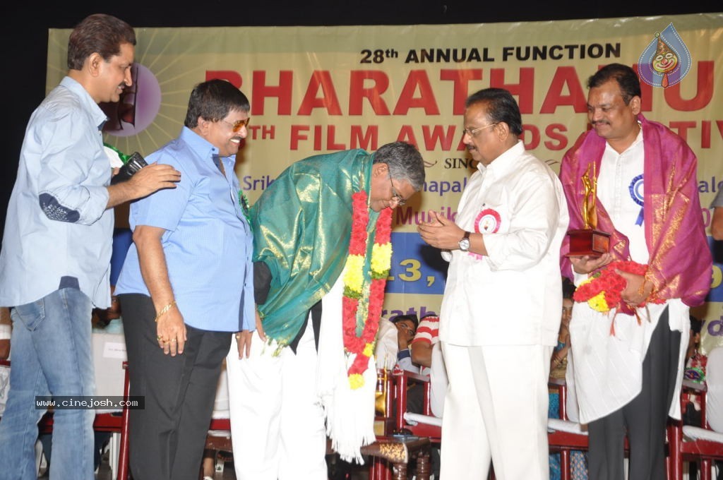 Celebs at Bharatamuni Awards - 82 / 250 photos