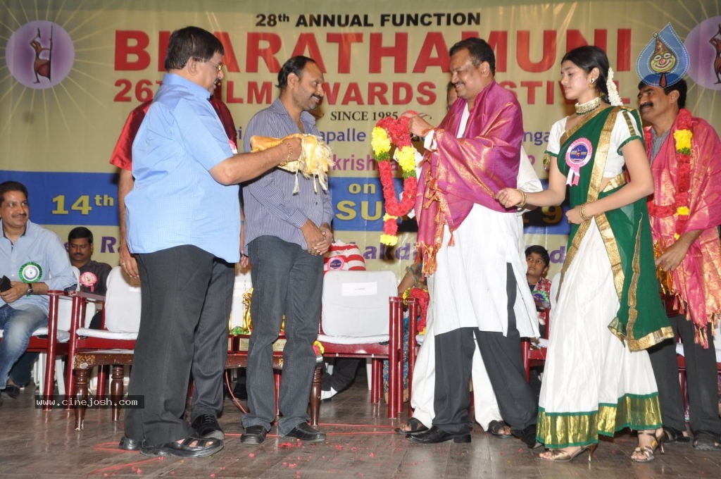 Celebs at Bharatamuni Awards - 89 / 250 photos