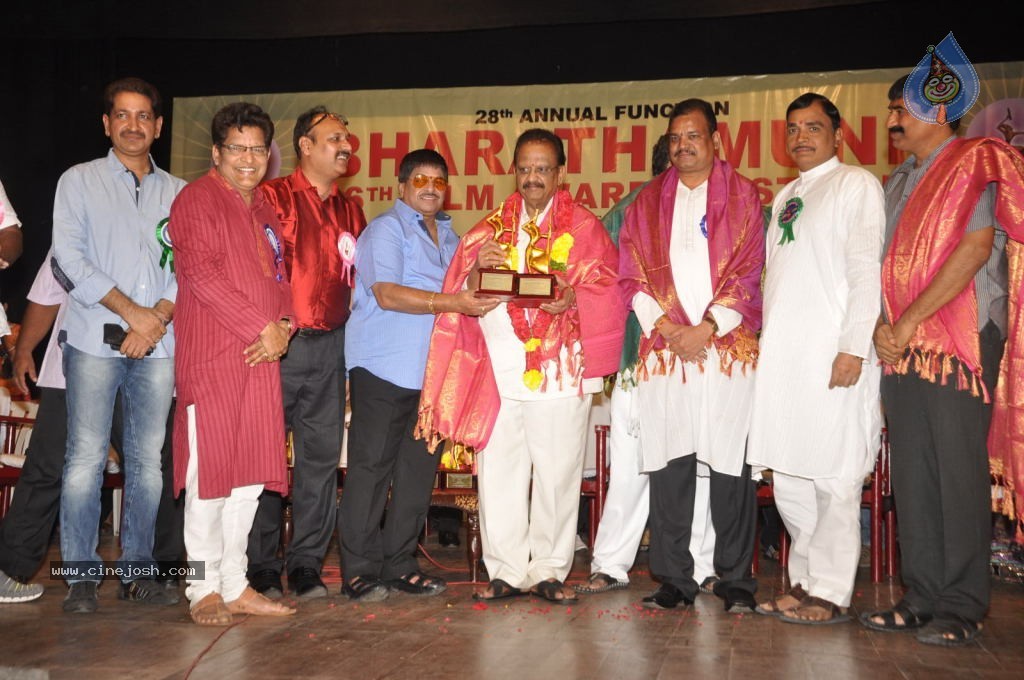 Celebs at Bharatamuni Awards - 94 / 250 photos