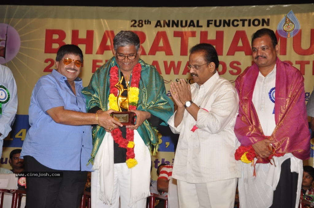 Celebs at Bharatamuni Awards - 95 / 250 photos
