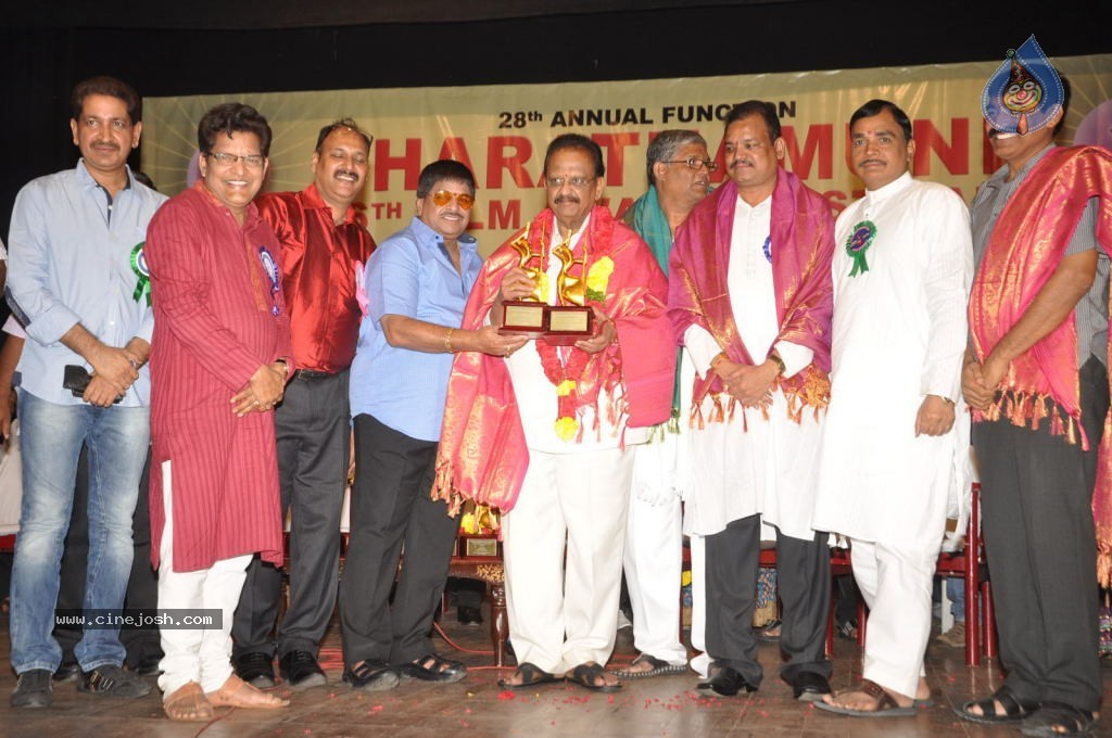 Celebs at Bharatamuni Awards - 99 / 250 photos