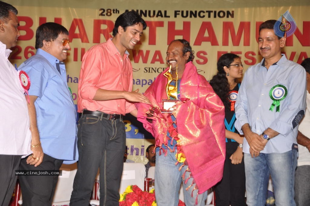 Celebs at Bharatamuni Awards - 128 / 250 photos