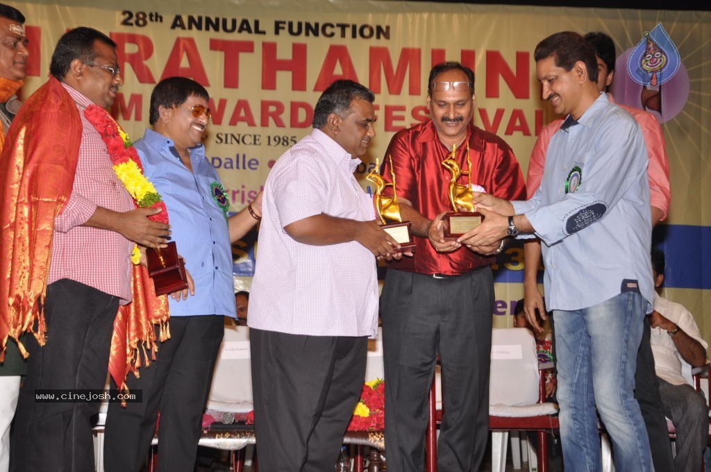 Celebs at Bharatamuni Awards - 147 / 250 photos