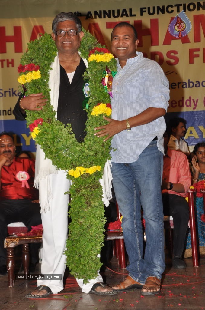 Celebs at Bharatamuni Awards - 151 / 250 photos
