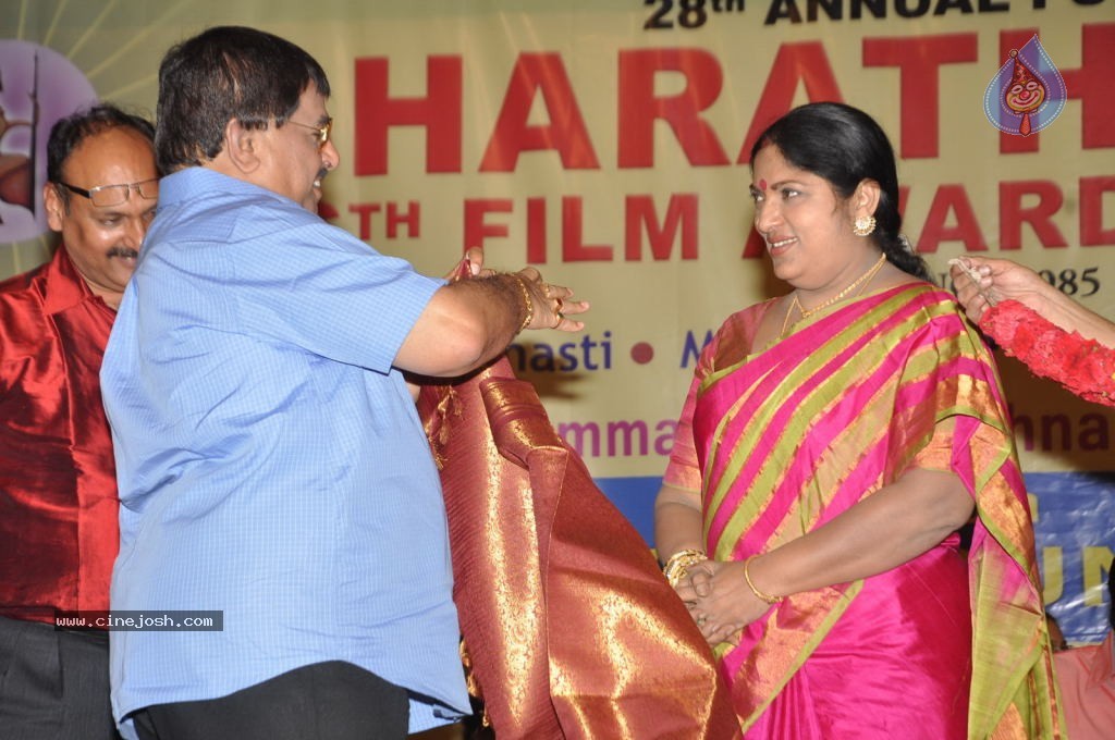 Celebs at Bharatamuni Awards - 176 / 250 photos