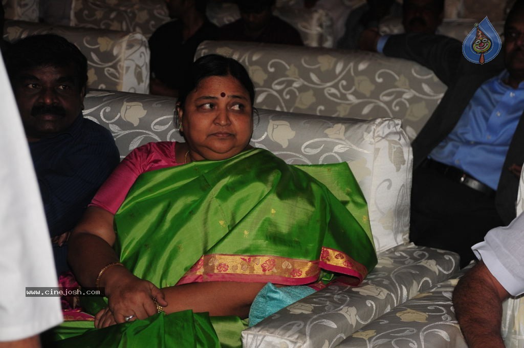 Dil Raju Daughter Hanshitha Engagement 01 - 75 / 106 photos