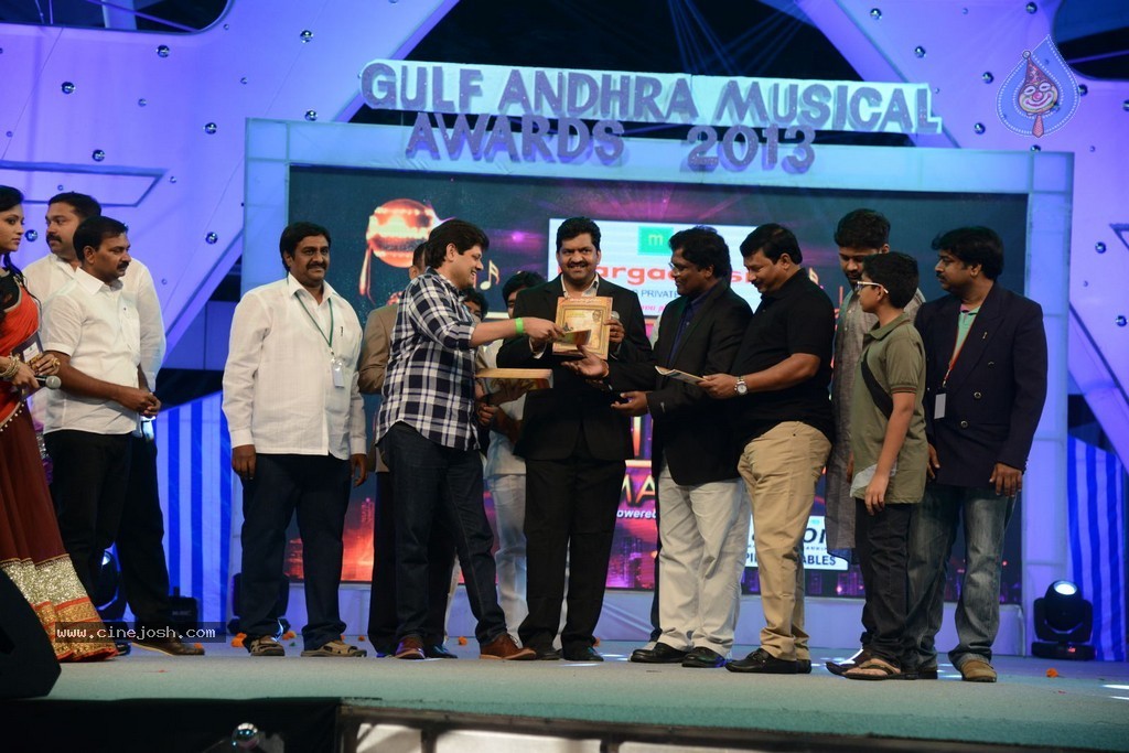 Celebs at Gama Awards 2013 - 1 / 321 photos