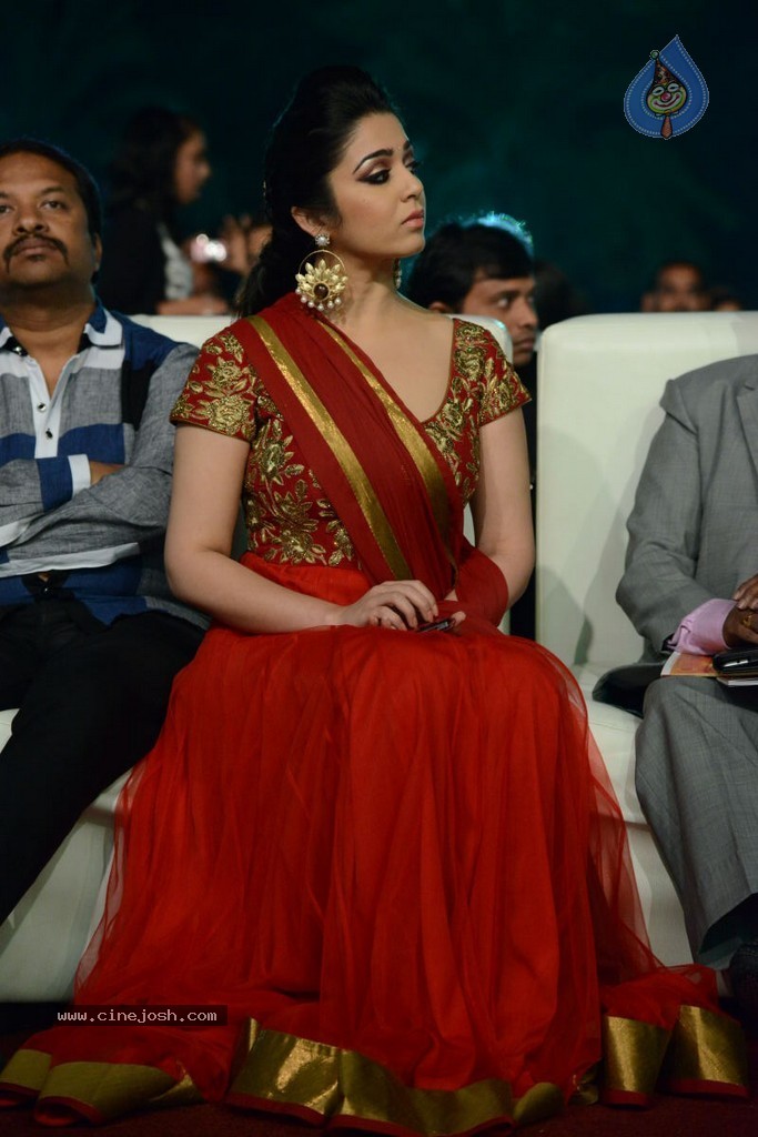 Celebs at Gama Awards 2013 - 29 / 321 photos