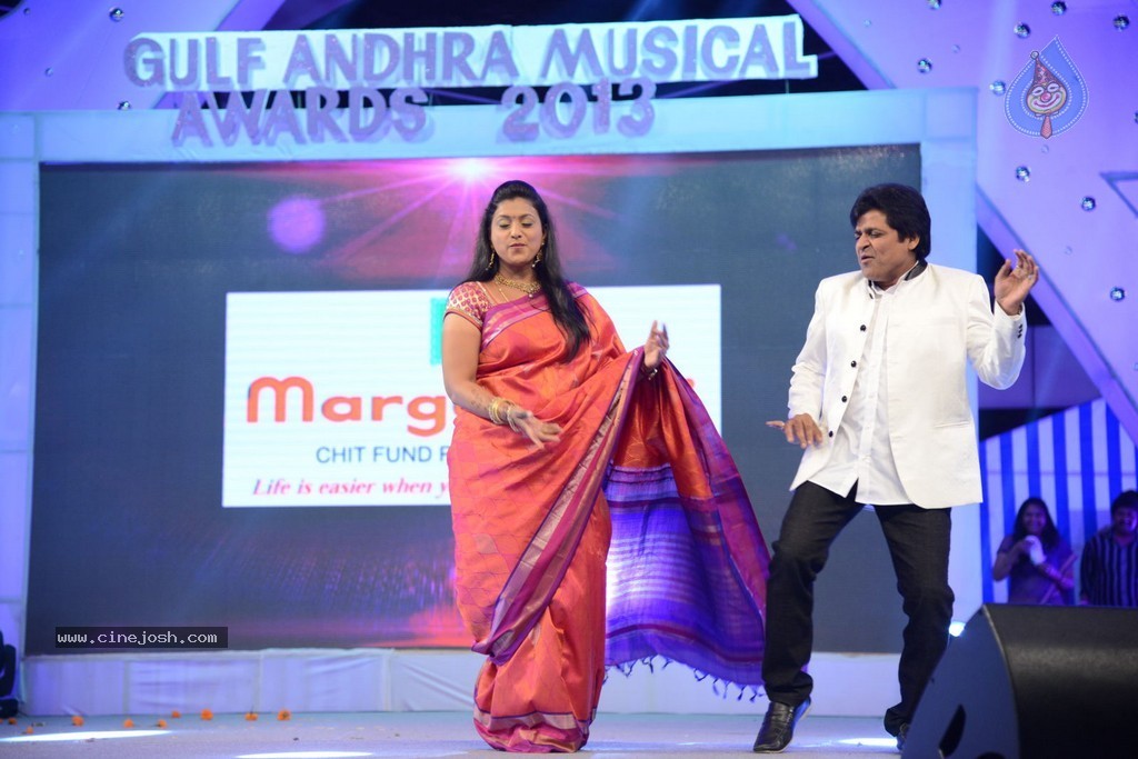 Celebs at Gama Awards 2013 - 57 / 321 photos