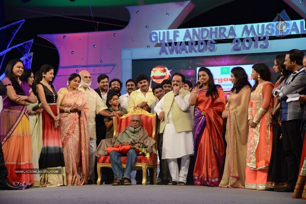 Celebs at Gama Awards 2013 - 263 / 321 photos