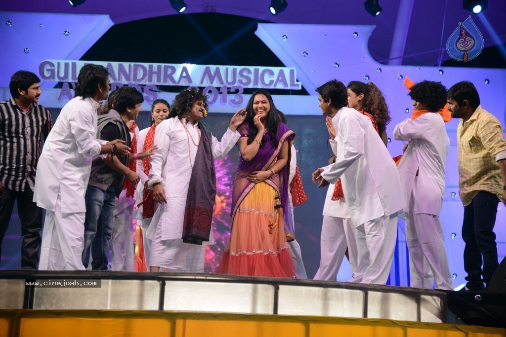Celebs at Gama Awards 2013 - 304 / 321 photos