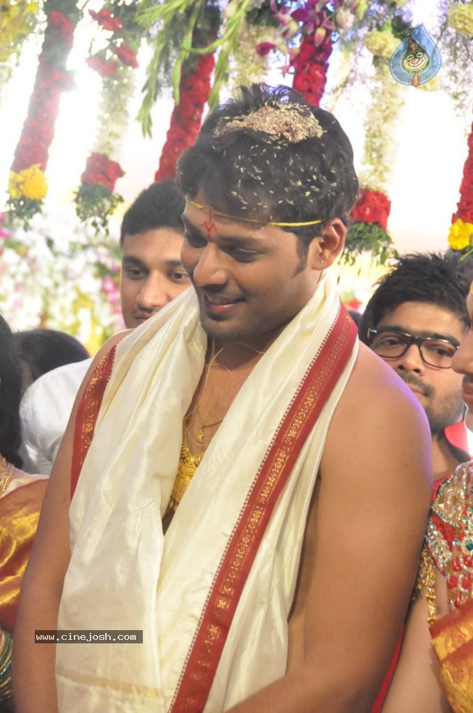 Celebs at Geetha Madhuri Wedding Photos - 65 / 213 photos