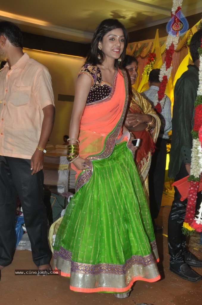 Celebs at Geetha Madhuri Wedding Photos - 87 / 213 photos