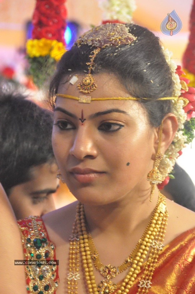 Celebs at Geetha Madhuri Wedding Photos - 89 / 213 photos