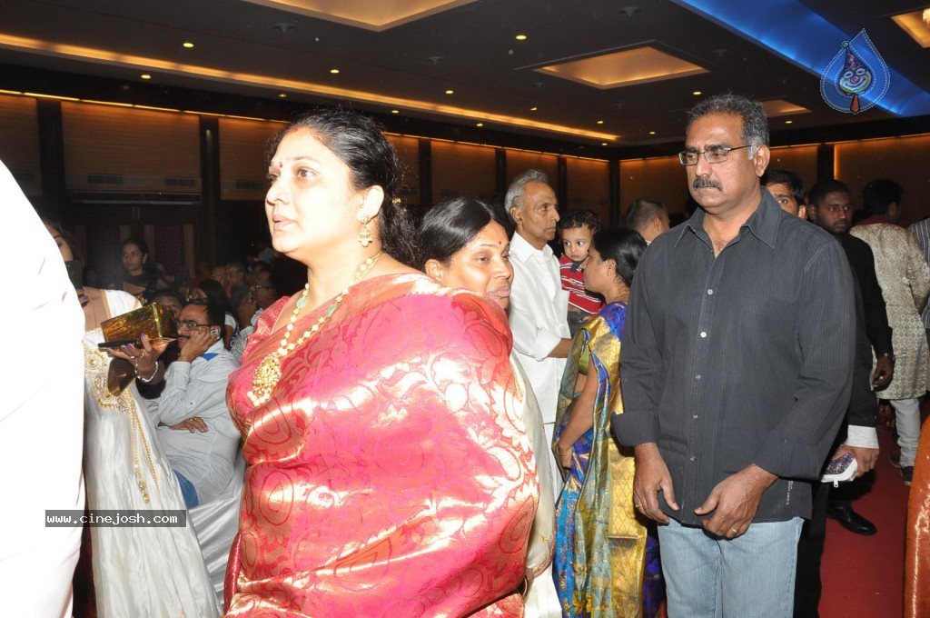 Celebs at Geetha Madhuri Wedding Photos - 104 / 213 photos