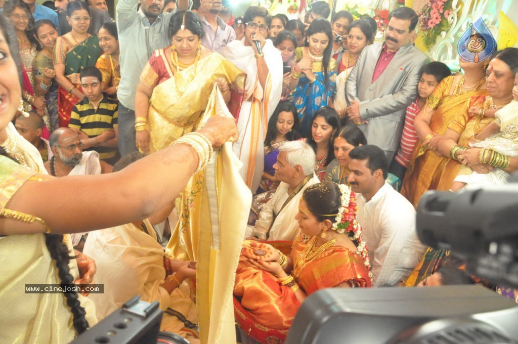 Celebs at Geetha Madhuri Wedding Photos - 109 / 213 photos