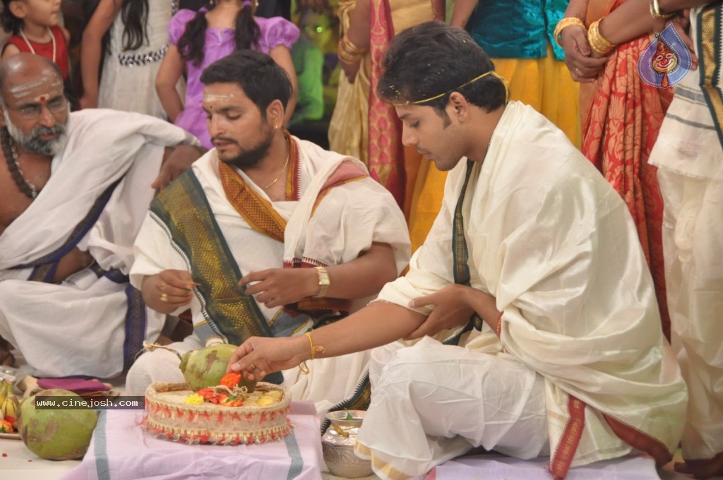Celebs at Geetha Madhuri Wedding Photos - 114 / 213 photos