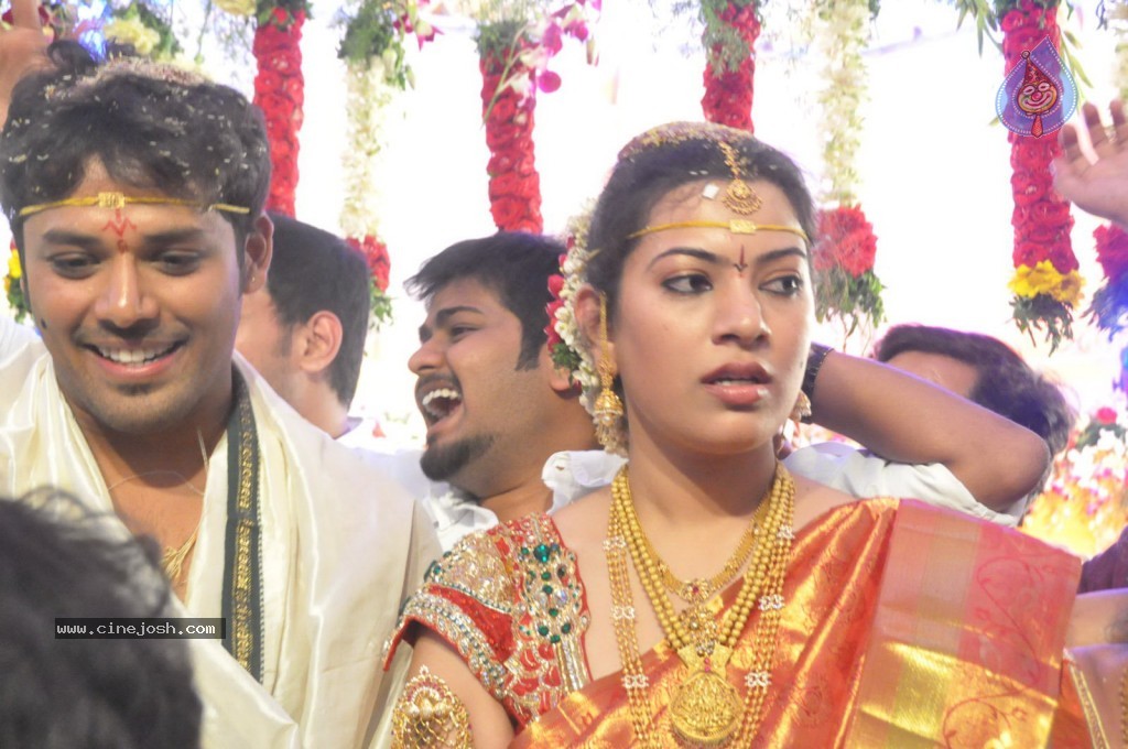 Celebs at Geetha Madhuri Wedding Photos - 130 / 213 photos