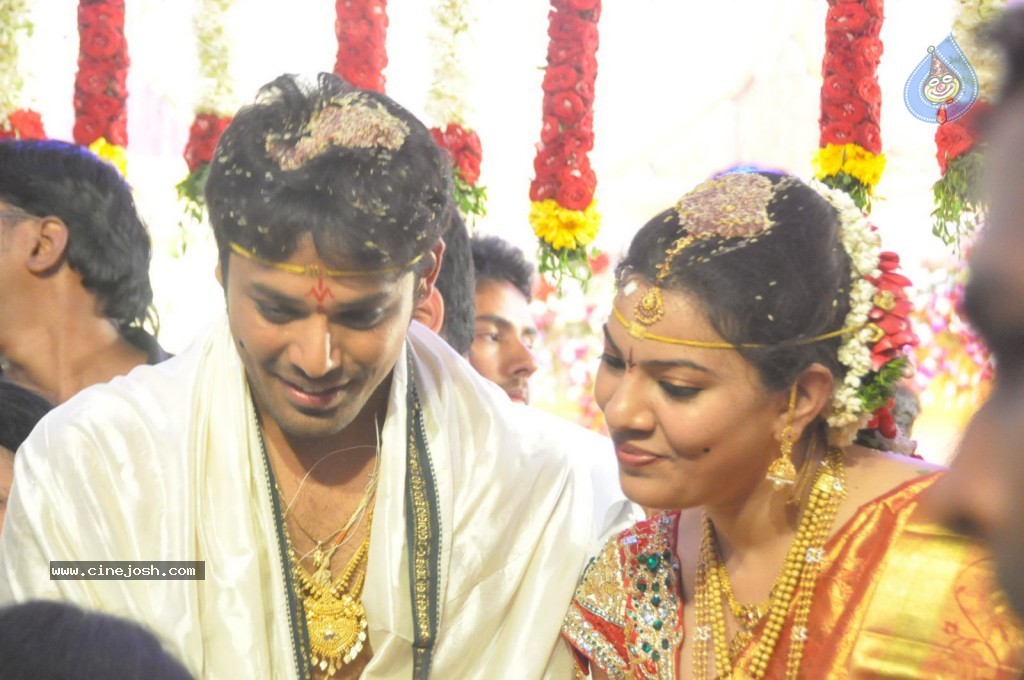 Celebs at Geetha Madhuri Wedding Photos - 170 / 213 photos